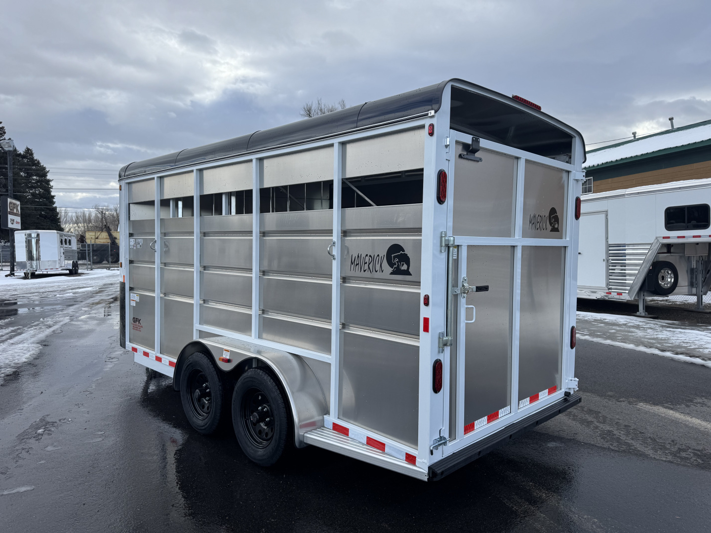 New 2026 Maverick 3 Horse High Side Bumper Pull