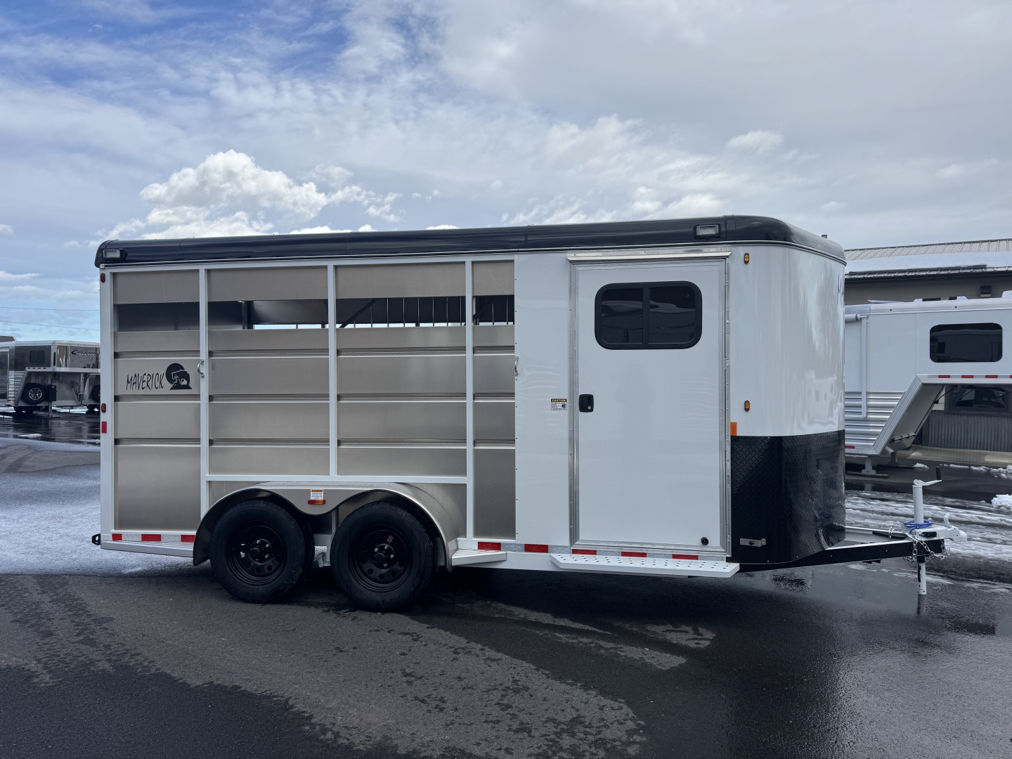 New 2026 Maverick 3 Horse High Side Bumper Pull