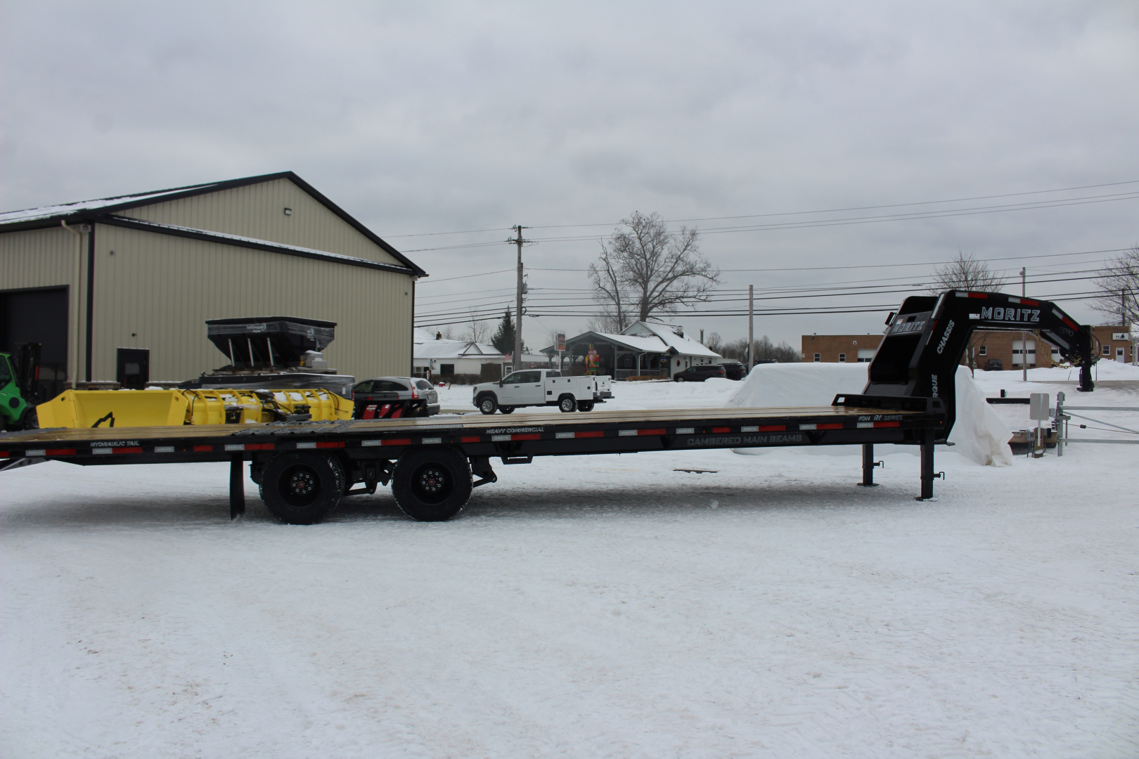 New 2026 Moritz FDGH Hydraulic Tail 30' GOOSENECK Deckover Flatbed Trailer- 25900# GVW