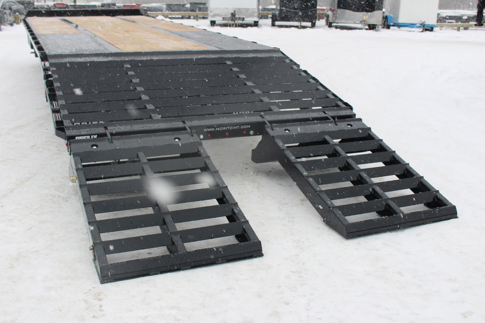 New 2026 Moritz FDPH DT 25' + 5' - Pintle Ring Deckover AIR BRAKE Equipment Trailer - 40000# GVW