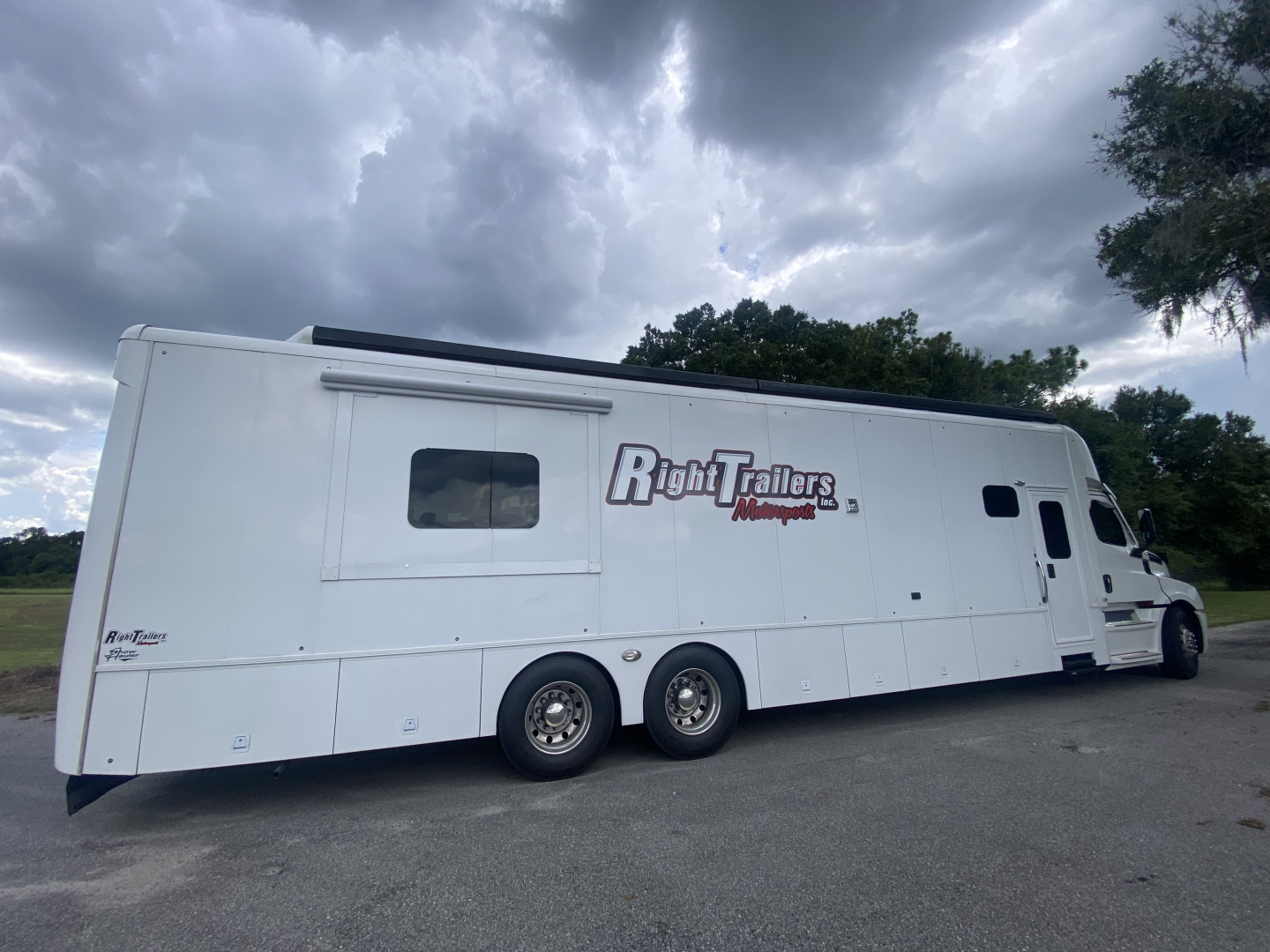 Used 2022 ShowHauler Bunk Model Class C