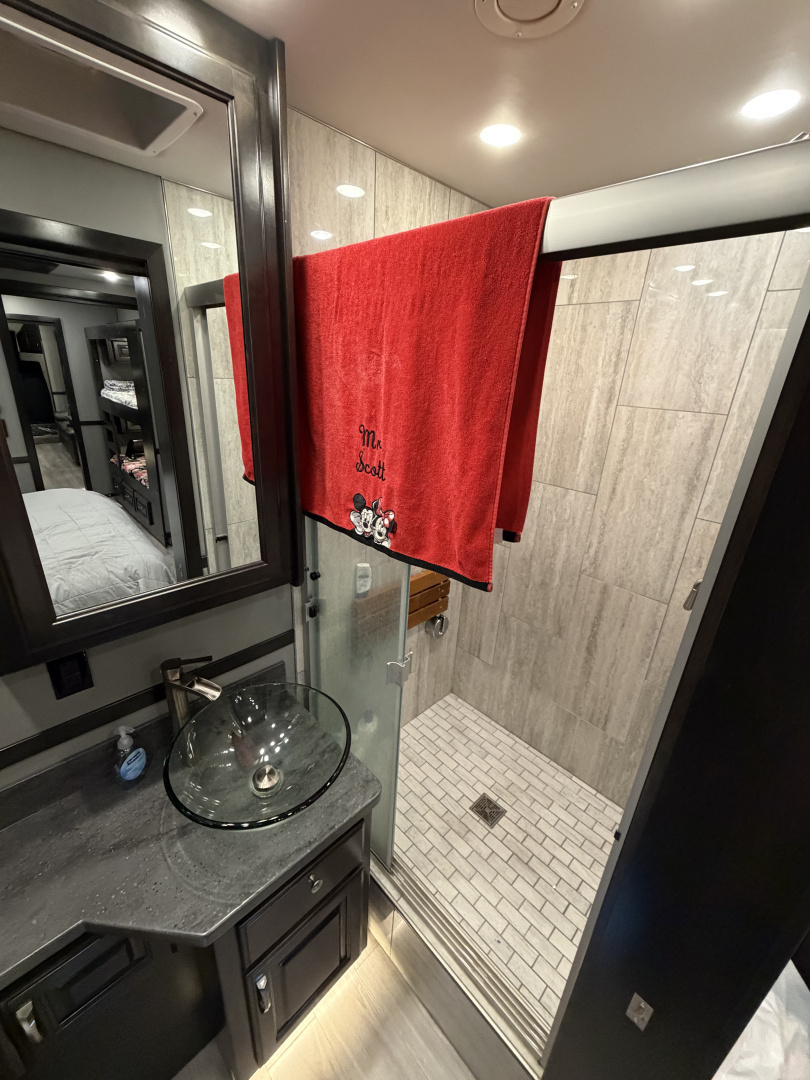 Used 2022 ShowHauler Bunk Model Class C