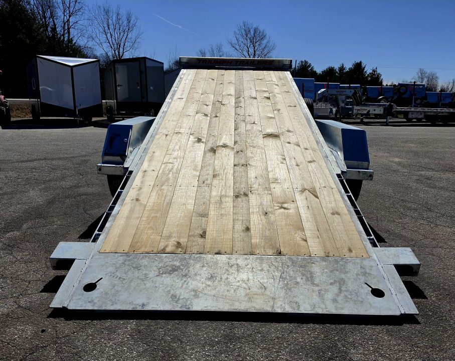 New 82X20 GALVANIZED POWER TILT DECK DUAL HYDRAULIC RAMS 8 K AXLES 2026 TRIUMPH