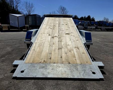 New 82X20 GALVANIZED POWER TILT DECK DUAL HYDRAULIC RAMS 8 K AXLES 2026 TRIUMPH