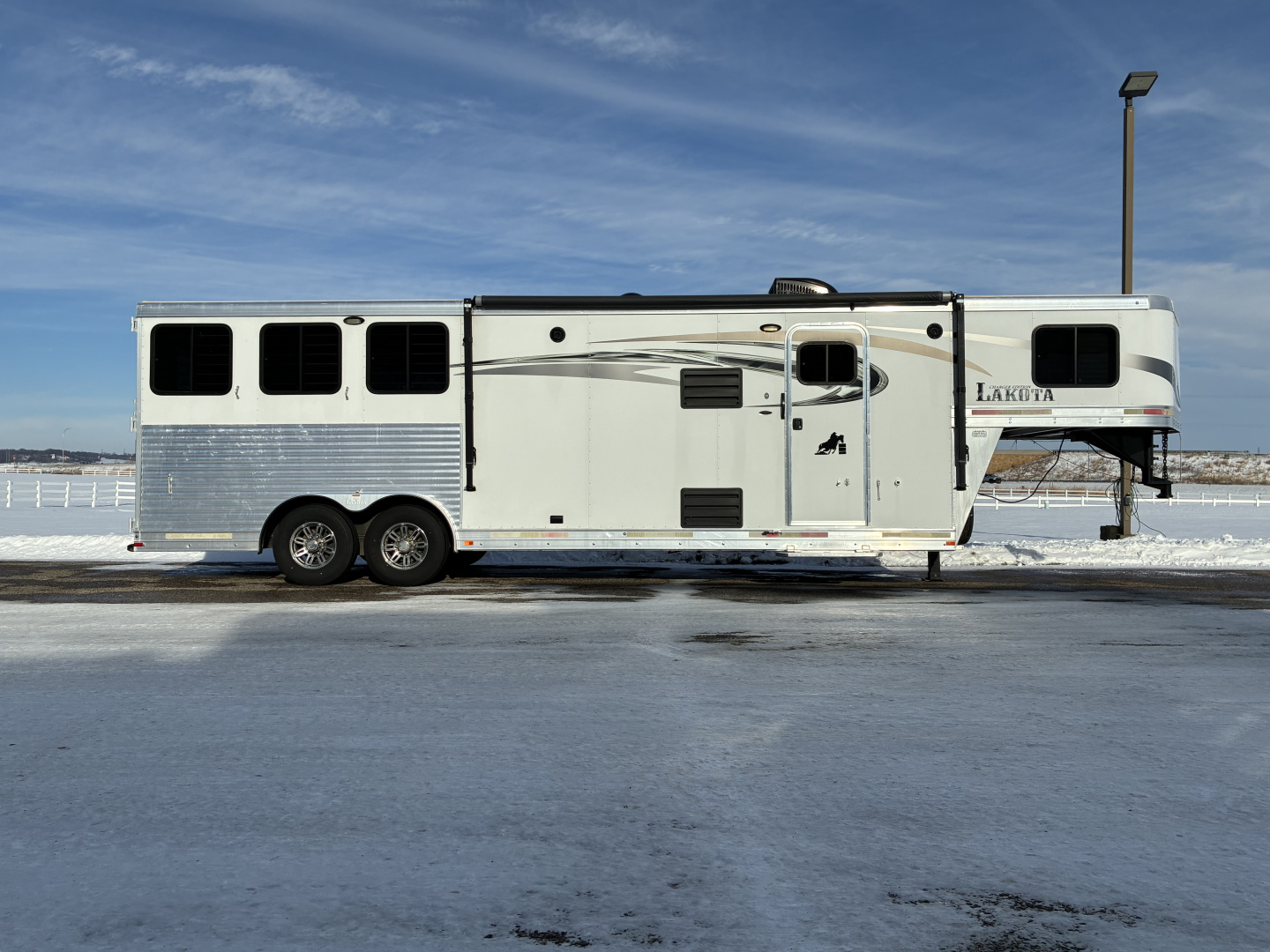 Used 2017 Lakota Charger 3H 11'LQ Horse Trailer