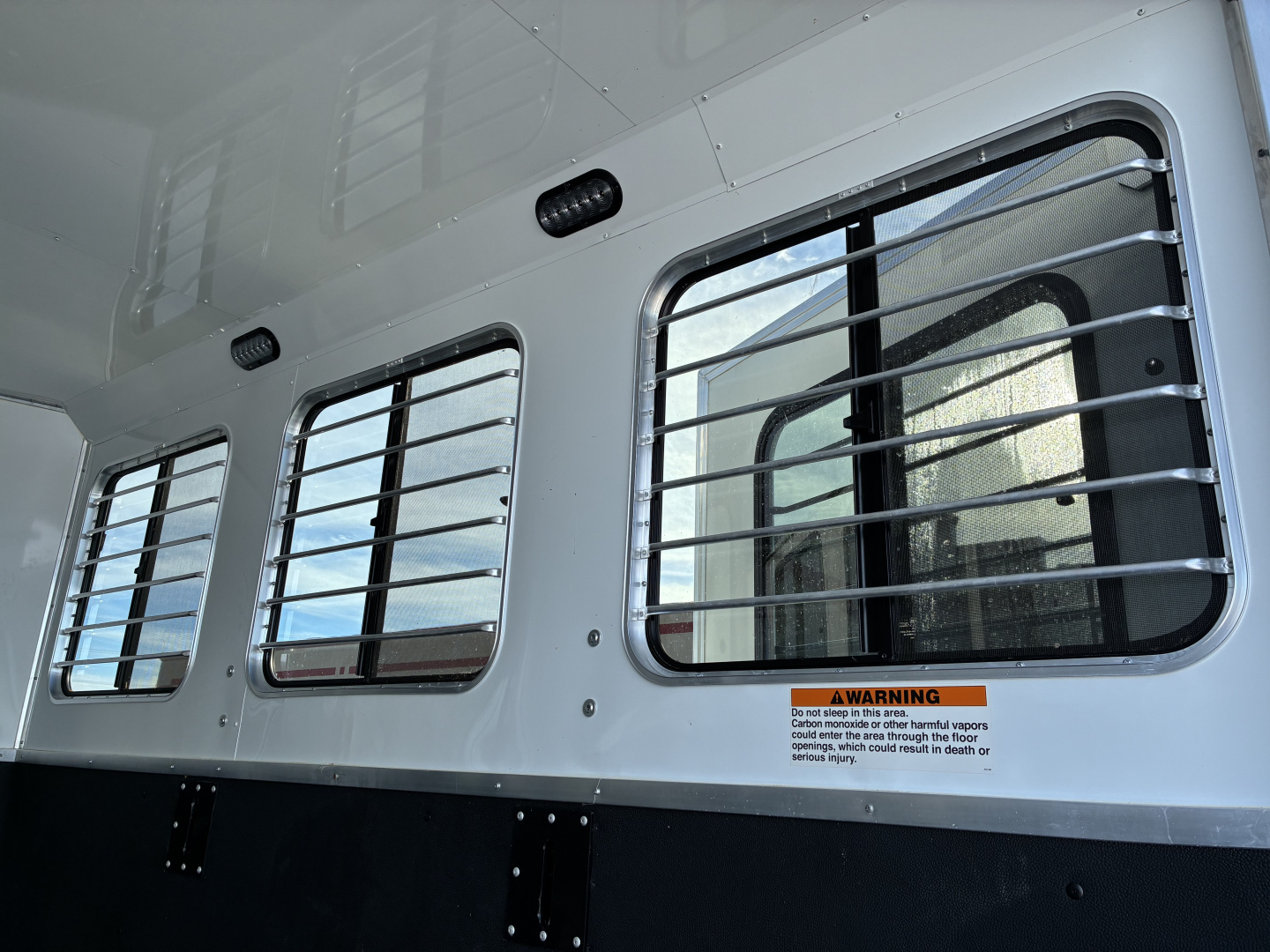 Used 2017 Lakota Charger 3H 11'LQ Horse Trailer