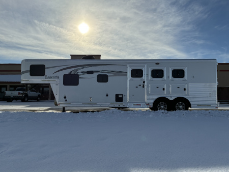 Used 2017 Lakota Charger 3H 11'LQ Horse Trailer