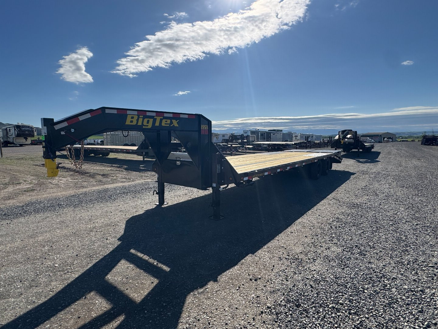 New 2026 BIG TEX TRAILERS 22GN 25+5 Flatbed Trailer (23.9 GVW)