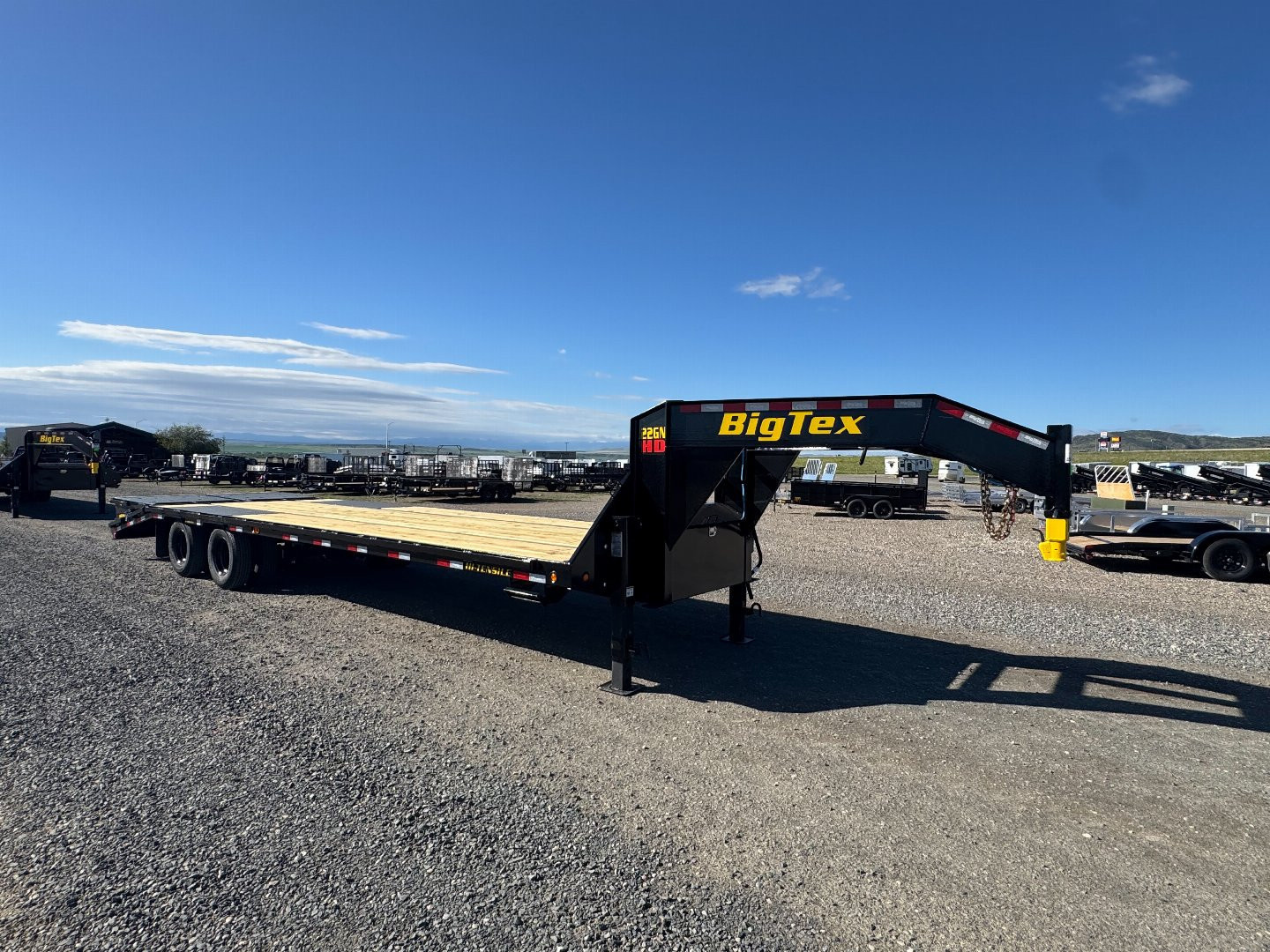 New 2026 BIG TEX TRAILERS 22GN 25+5 Flatbed Trailer (23.9 GVW)