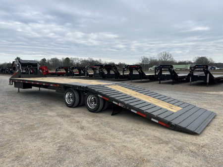 New 2026 MAXXD Gooseneck Trailer | 34' x 102' 30K GVWR