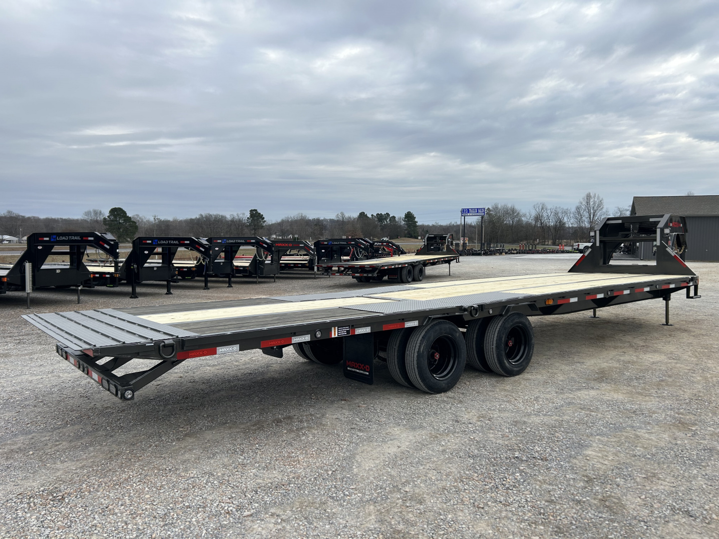 New 2026 MAXXD Gooseneck Trailer | 32' x 102' 30K GVWR