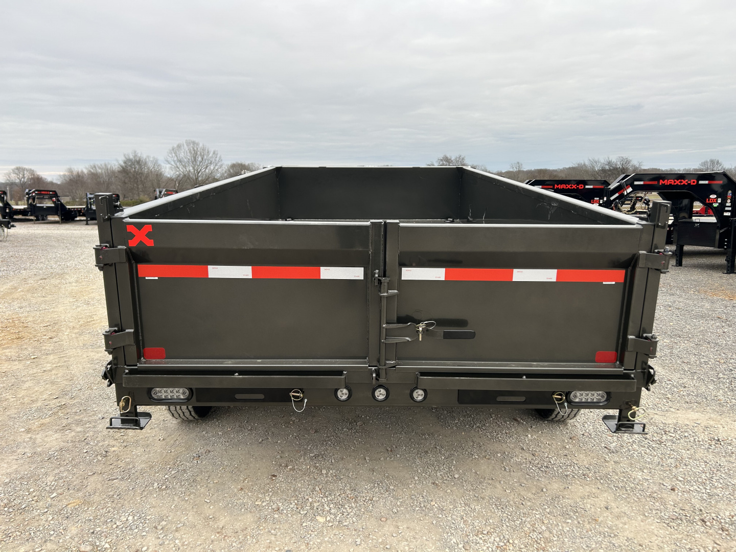 New 2026 MAXXD Dump Trailer | 14' x 83" | 14K GVWR