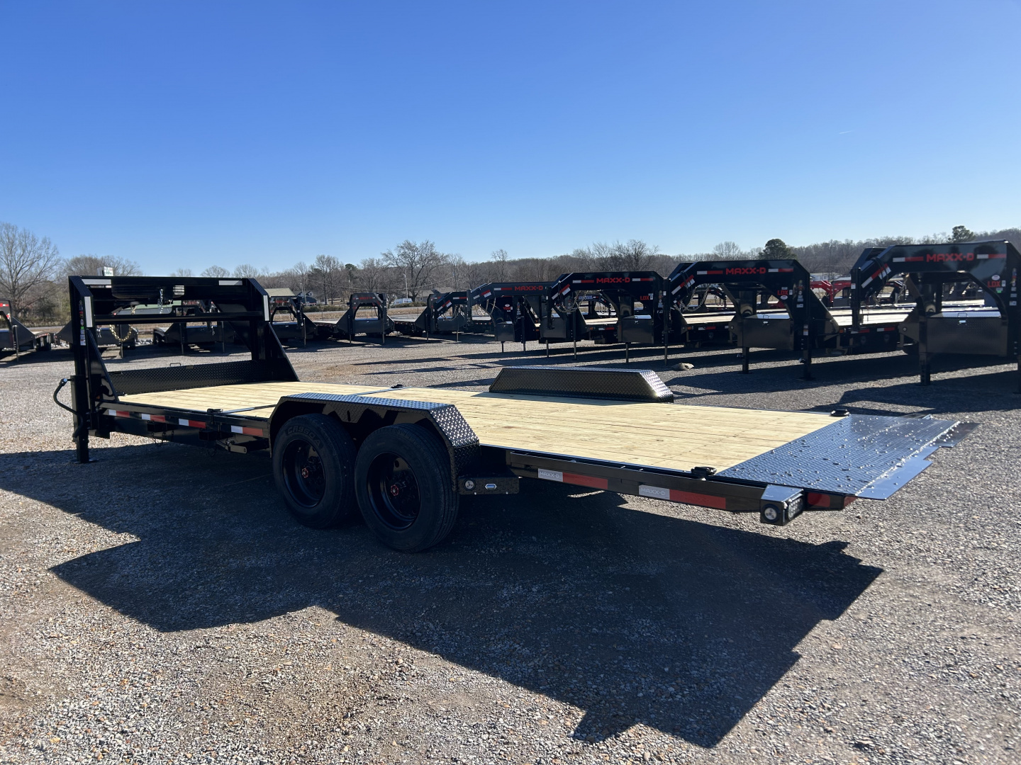 New 2026 MAXX-D 83"X24' 18K Gooseneck Tilt Equipment Trailer