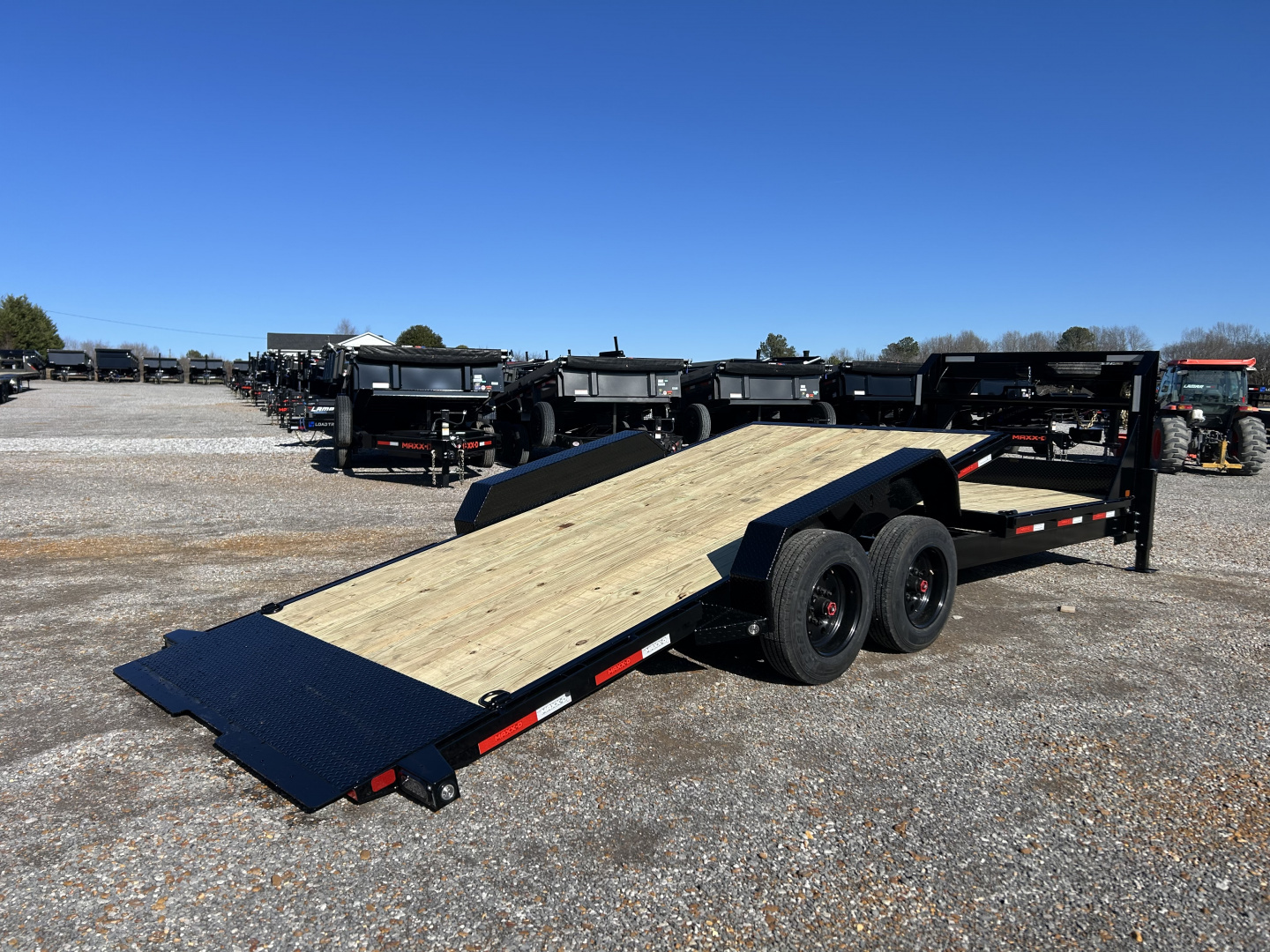 New 2026 MAXX-D 83"X24' 18K Gooseneck Tilt Equipment Trailer