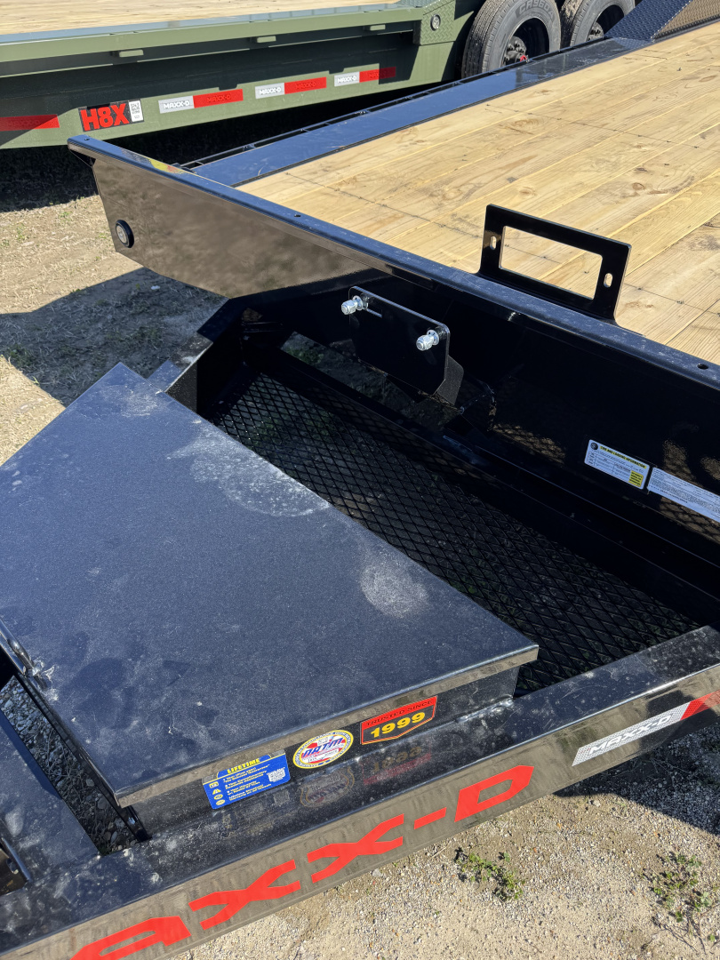 New 2026 MAXX-D T8X10224 Tilt Trailer