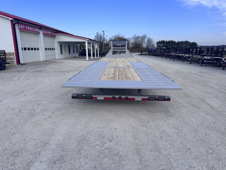 New 2026 Load Trail 32' Hydraulic Dovetail Gooseneck Equipment Trailer