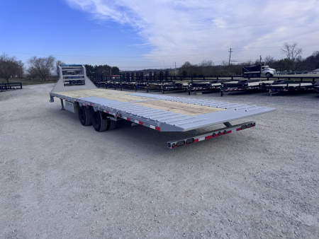 New 2026 Load Trail 32' Hydraulic Dovetail Gooseneck Equipment Trailer