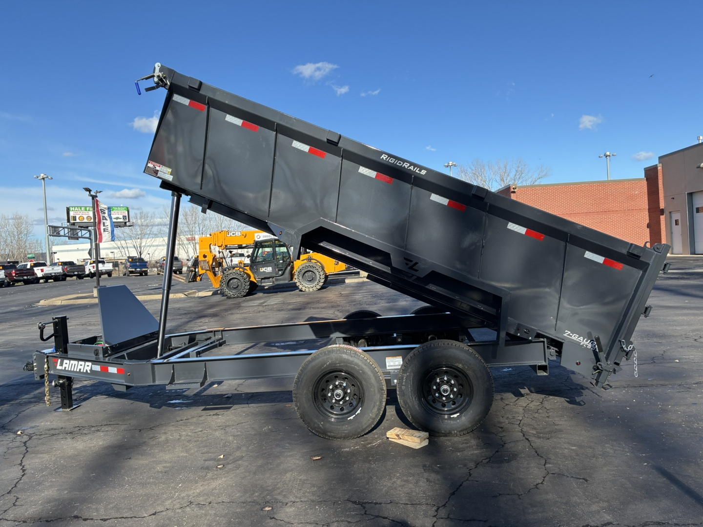 New 2026 Lamar Trailers 83" X 16' DT - 14K Telescopic Dump Trailer