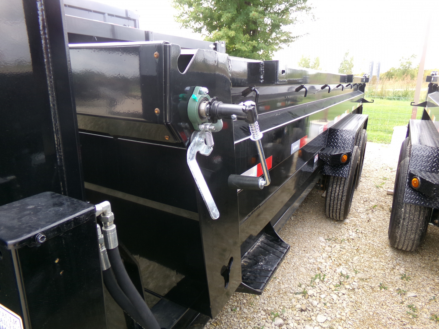 New 2026 Iron Bull 83 x 16 DTG Gooseneck Dump with 16K GVWR, Engineered Neck, and Hydraulic Jacks