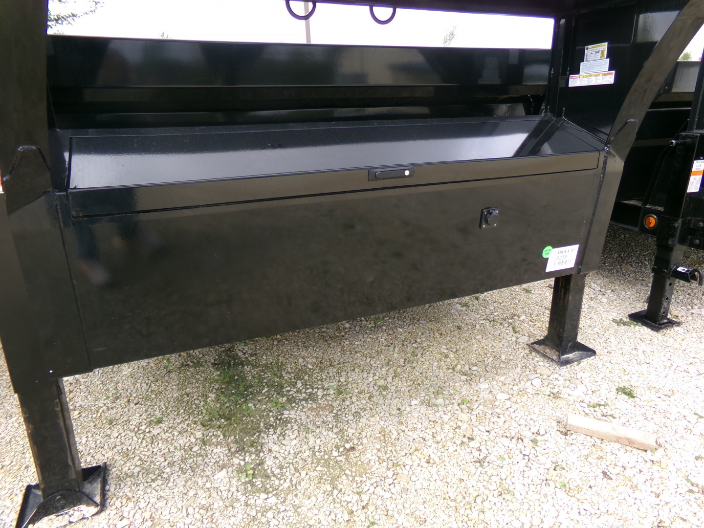 New 2026 Iron Bull 83 x 16 DTG Gooseneck Dump with 16K GVWR, Engineered Neck, and Hydraulic Jacks