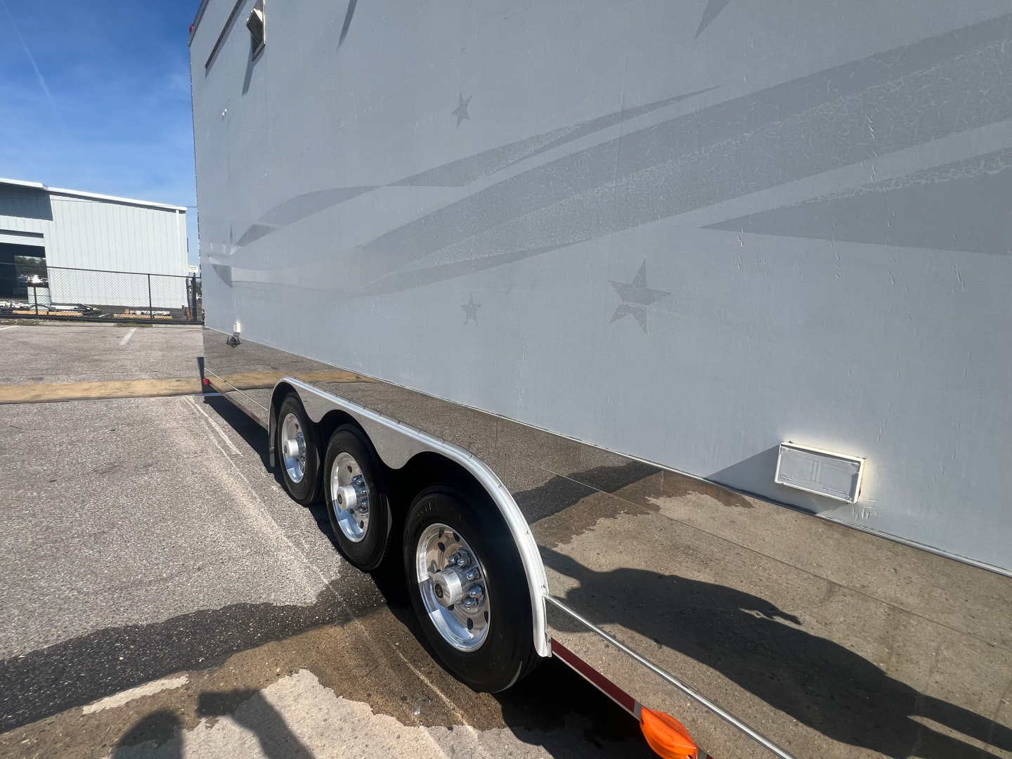 Used 2006 Renegade 34' Stacker Trailer