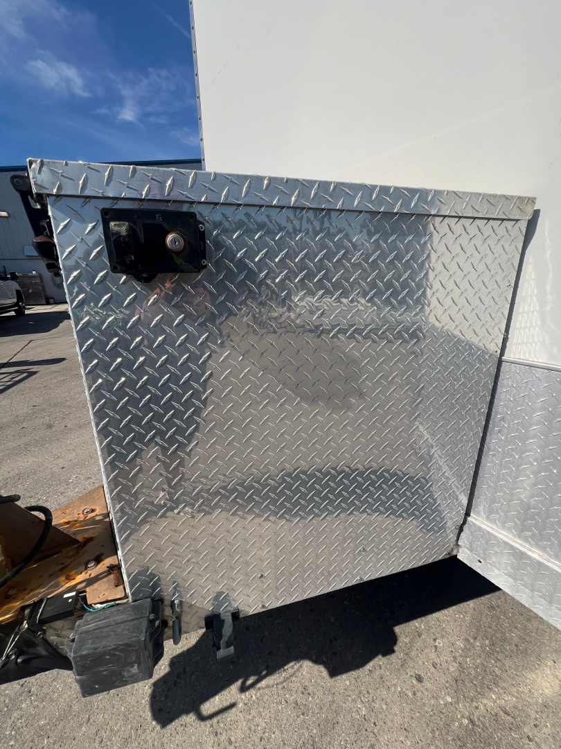 Used 2006 Renegade 34' Stacker Trailer