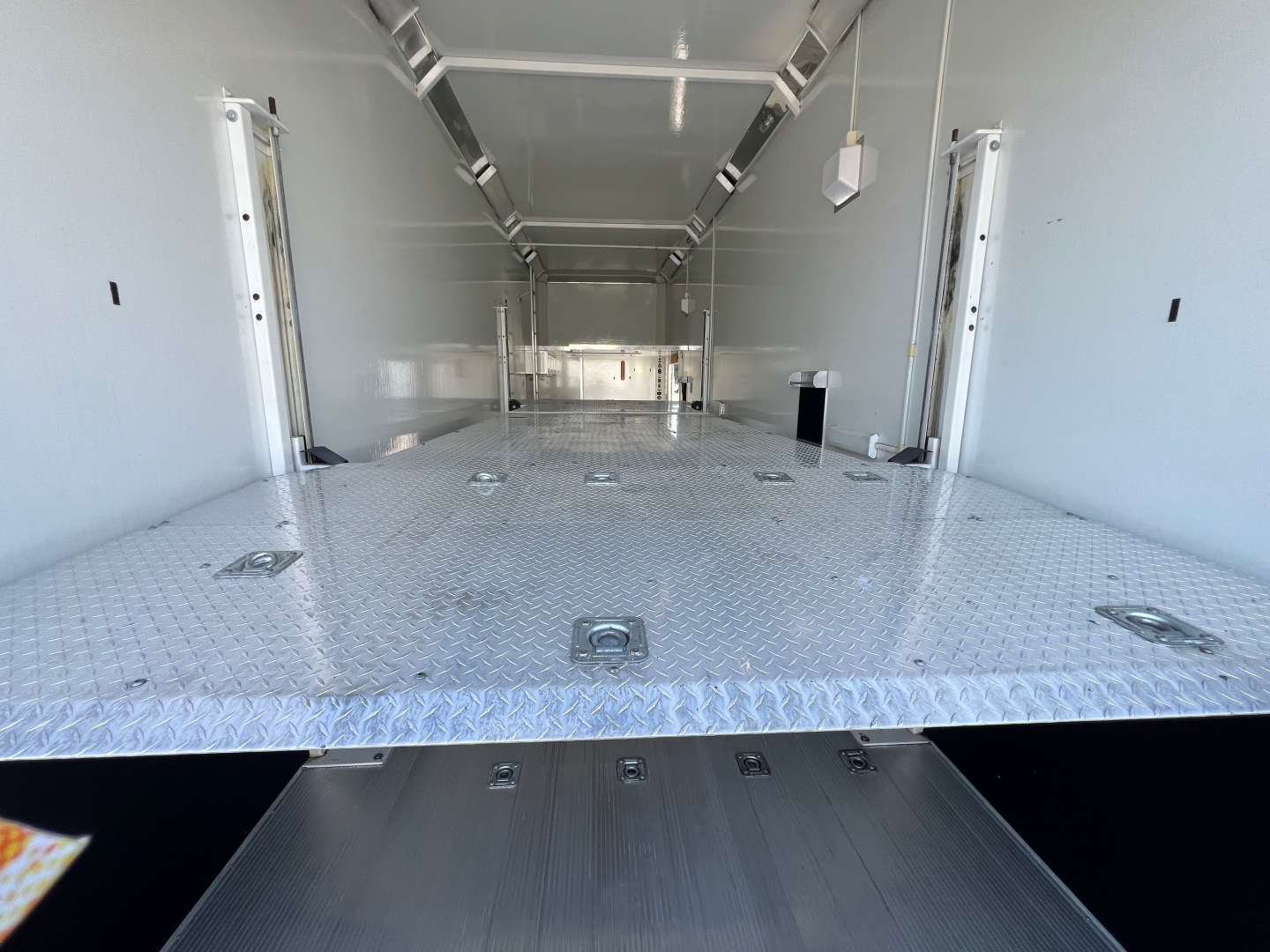 Used 2006 Renegade 34' Stacker Trailer
