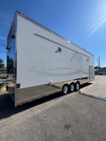 Used 2006 Renegade 34' Stacker Trailer