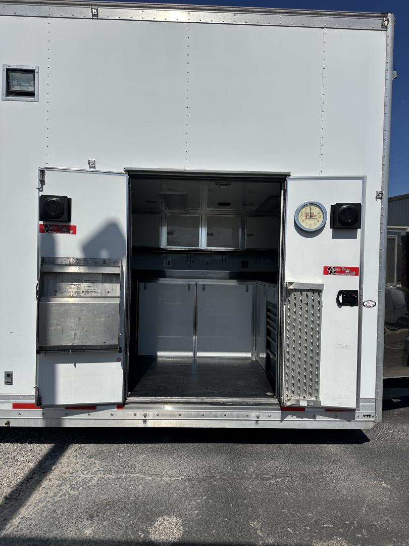 Used 2010 T&E All Aluminum 34' Tag Stacker