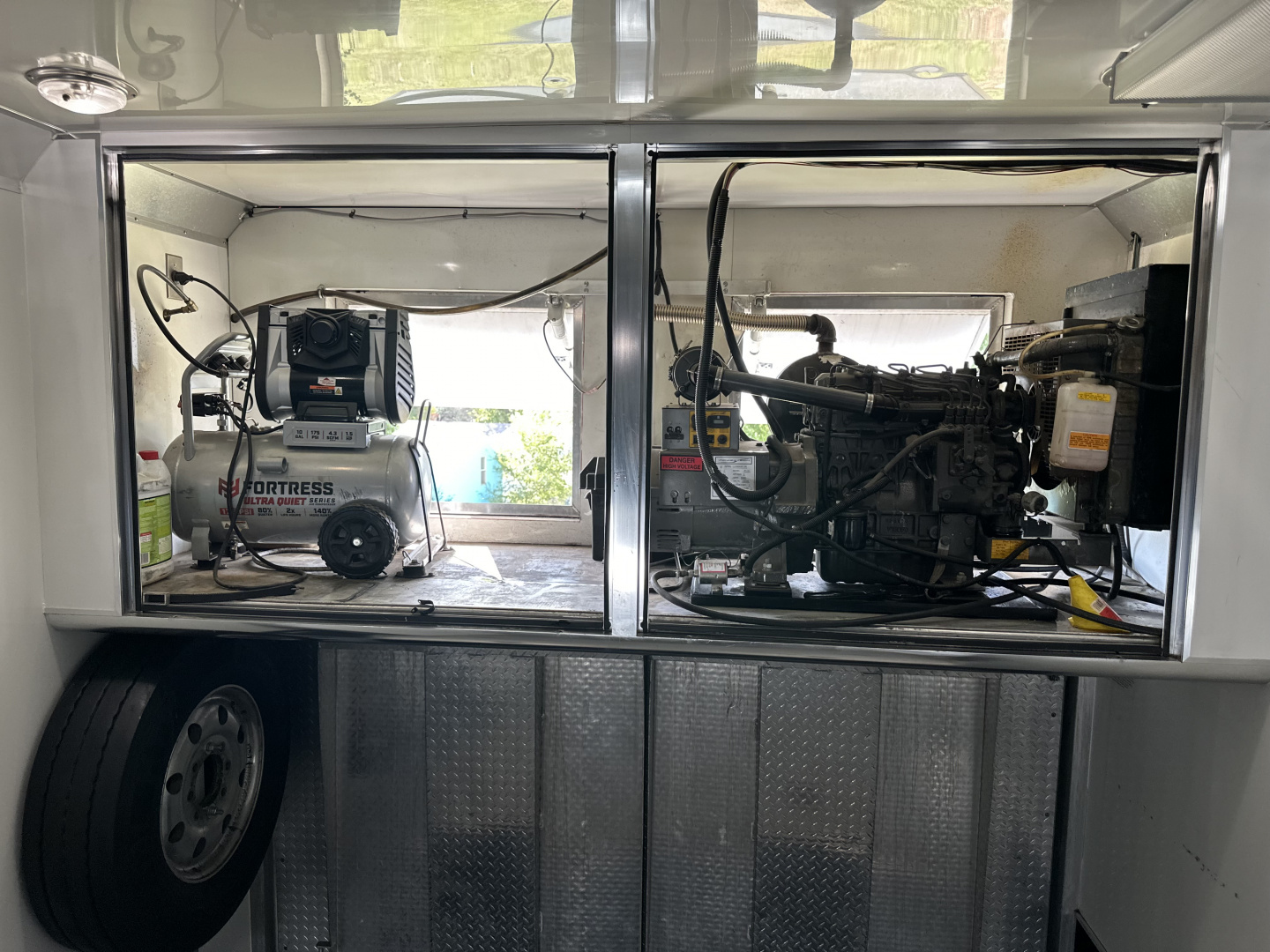 Used 2010 T&E All Aluminum 34' Tag Stacker