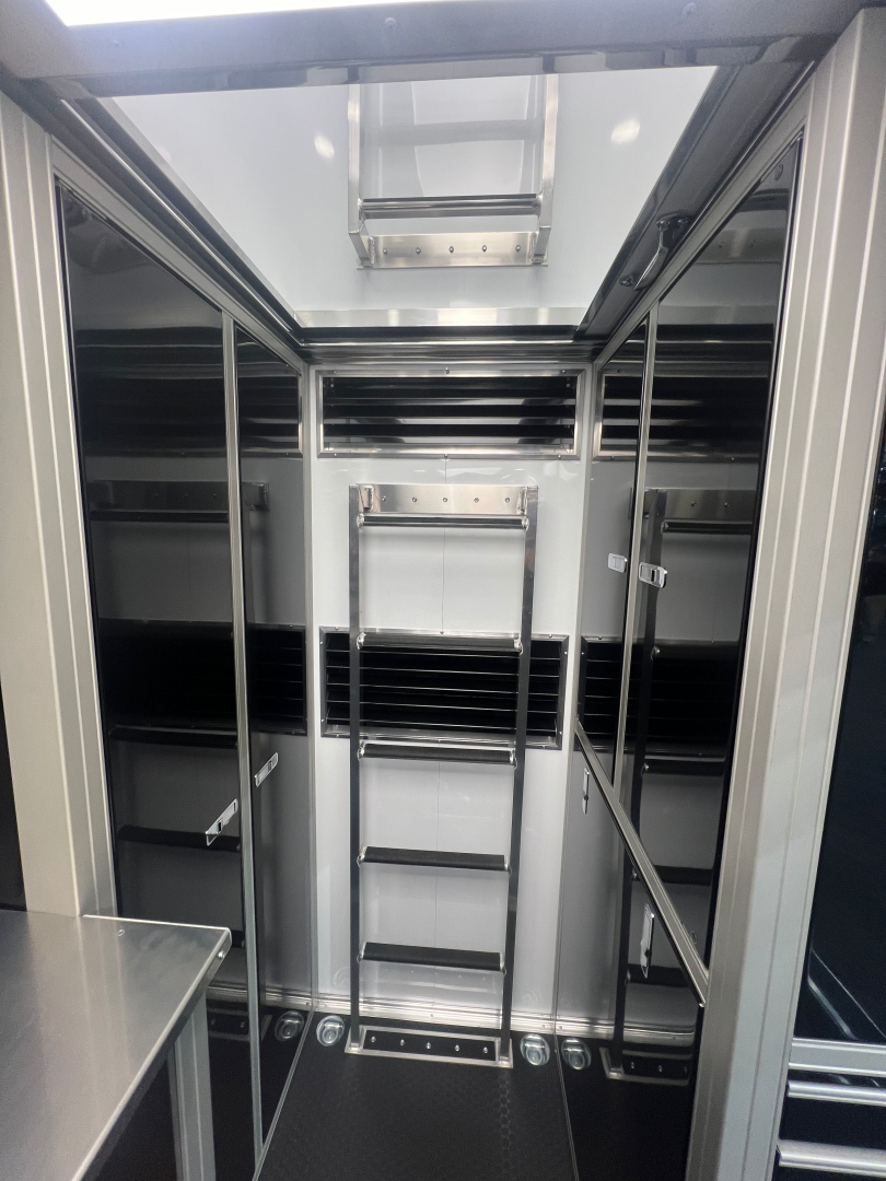 New 2026 Wildside 41' Tag Liftgate Stacker Trailer