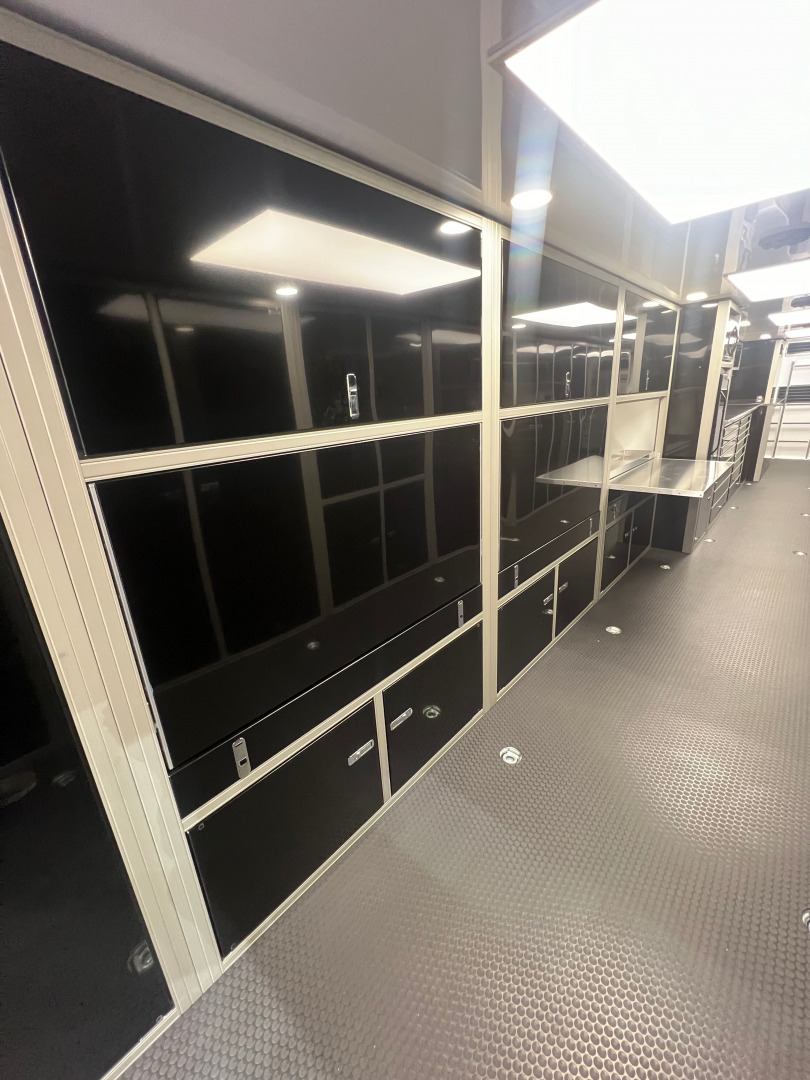 New 2026 Wildside 41' Tag Liftgate Stacker Trailer