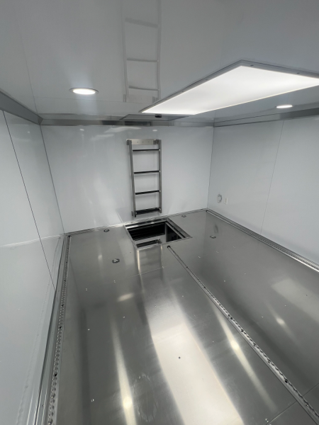 New 2026 Wildside 41' Tag Liftgate Stacker Trailer