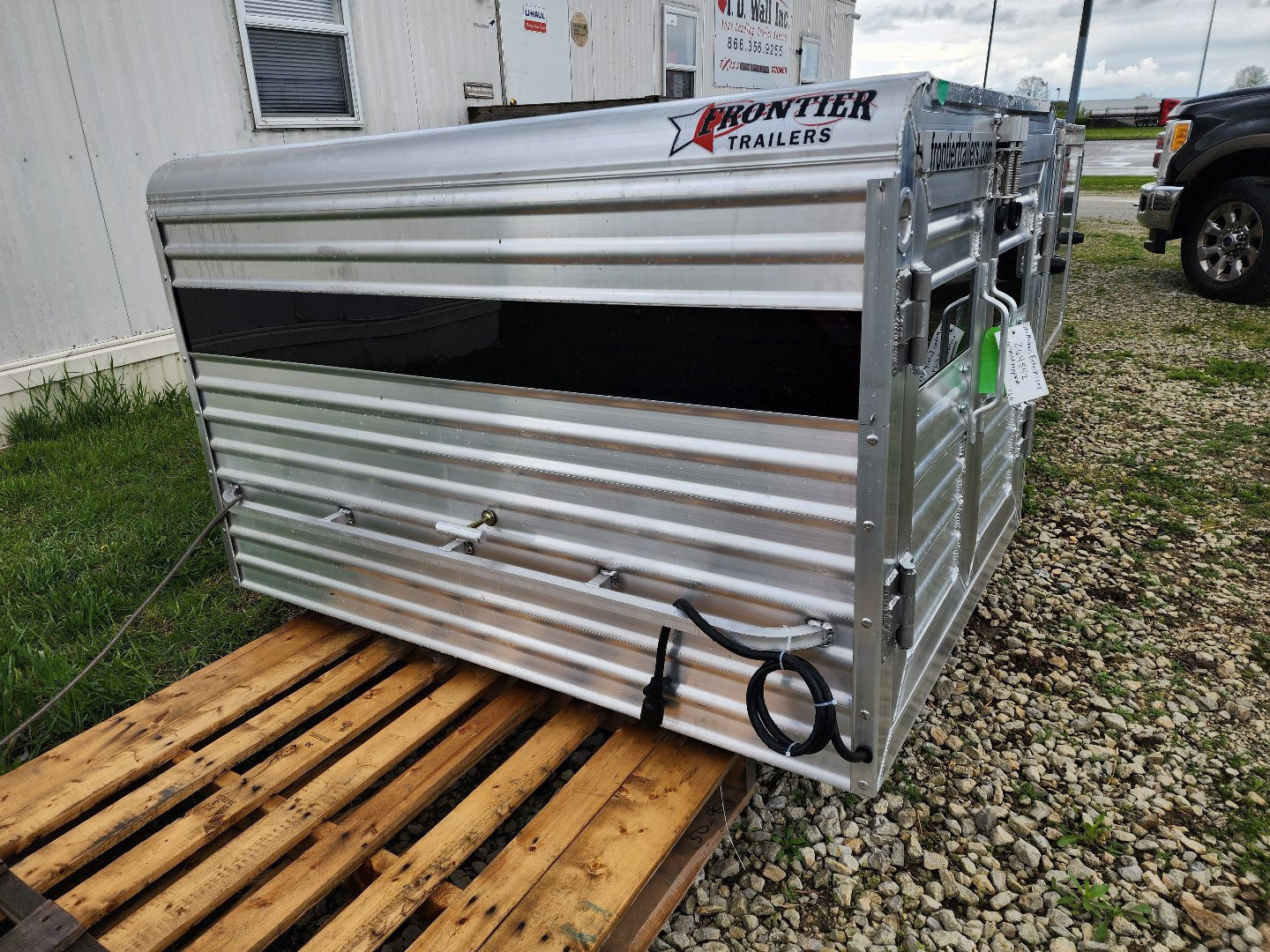 New 2026 Frontier livestock box 5 Foot