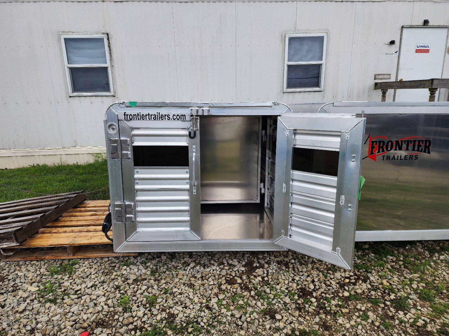 New 2026 Frontier livestock box 5 Foot