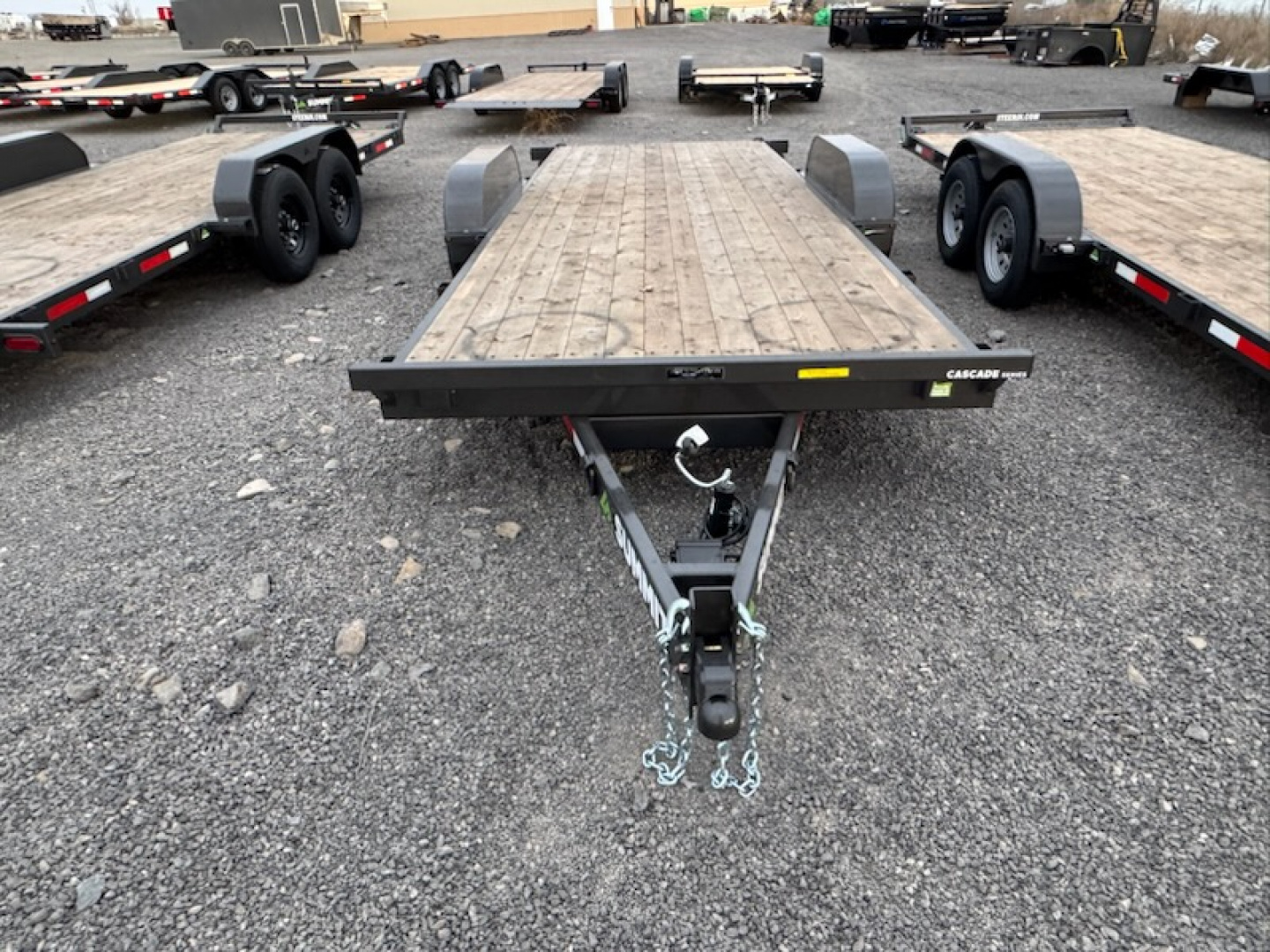 New 2026 Summit 20' Cascade Tilt Trailer