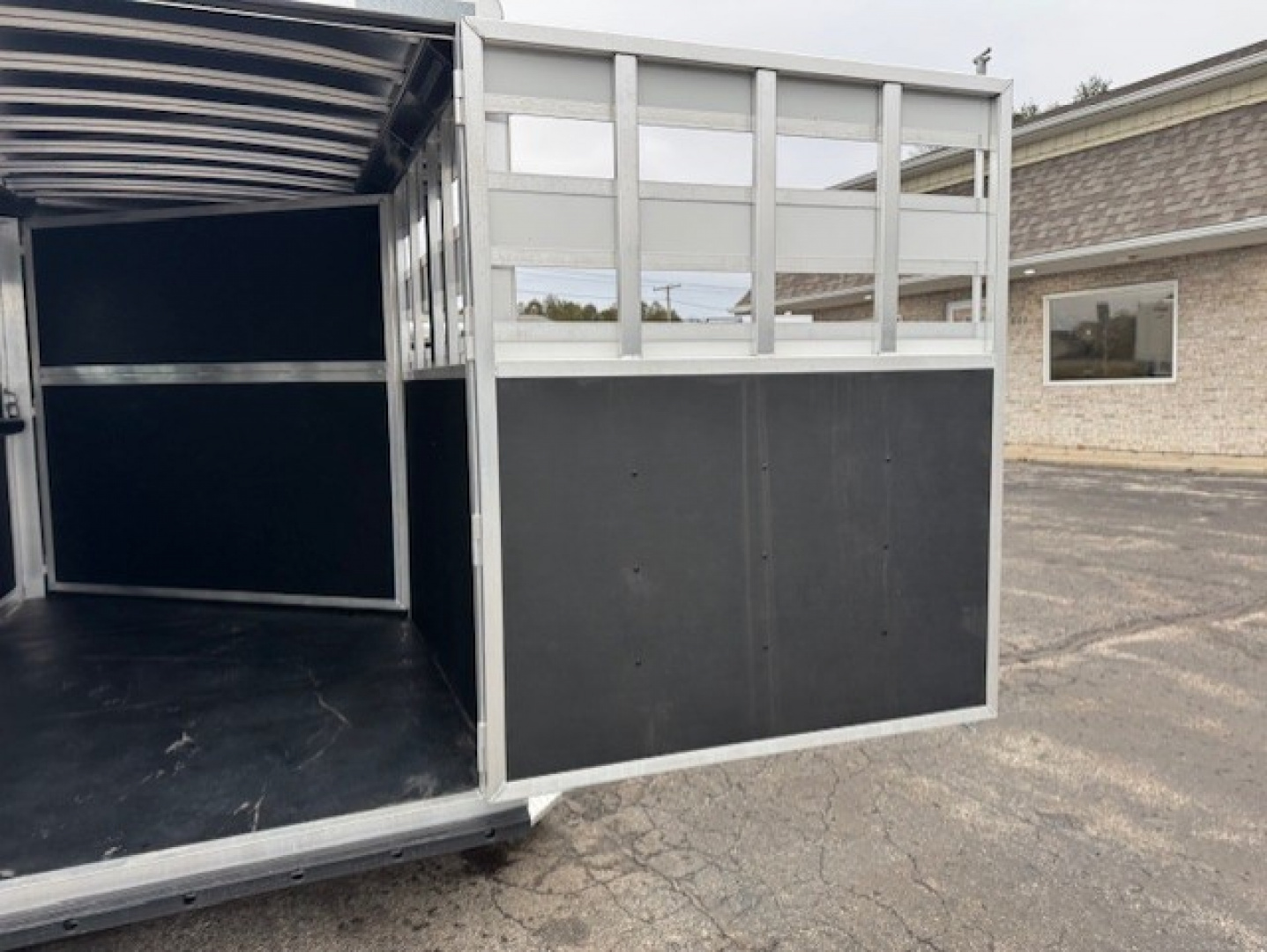New 2026 Bar-M Trailers SS-20-SC Horse Trailer