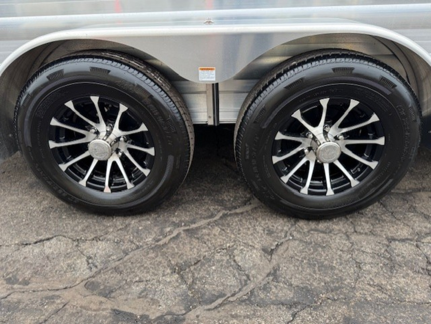 New 2026 Bar-M Trailers ES-30-SL Horse Trailer