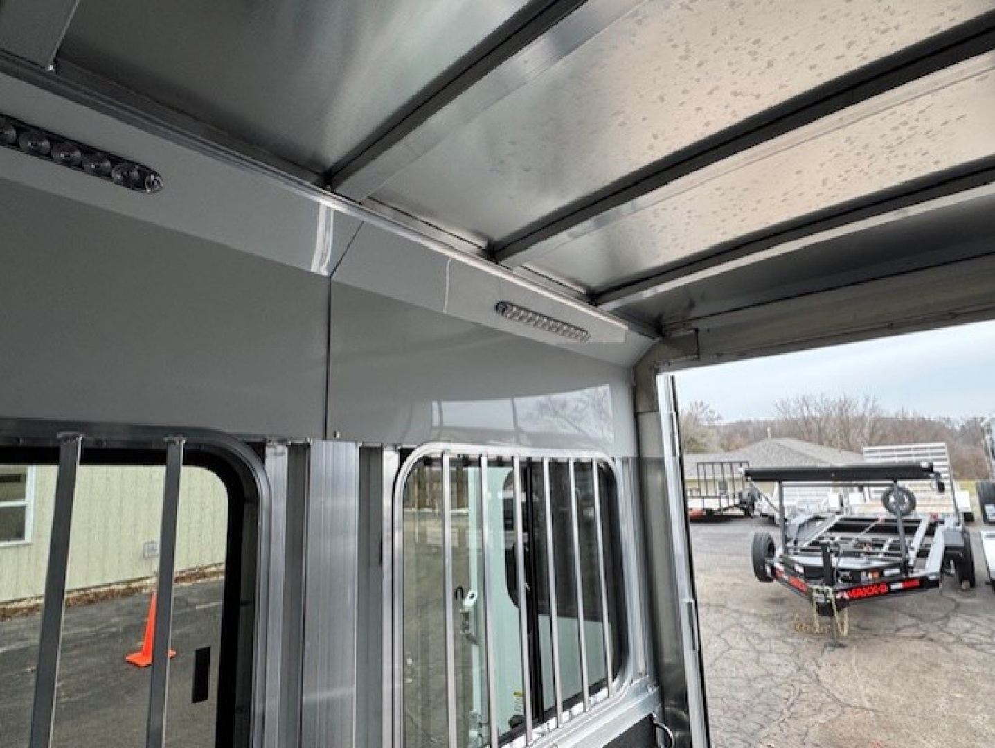 New 2026 Bar-M Trailers ES-30-SL Horse Trailer