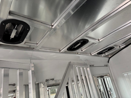 New 2026 Bar-M Trailers ES-30-SL Horse Trailer