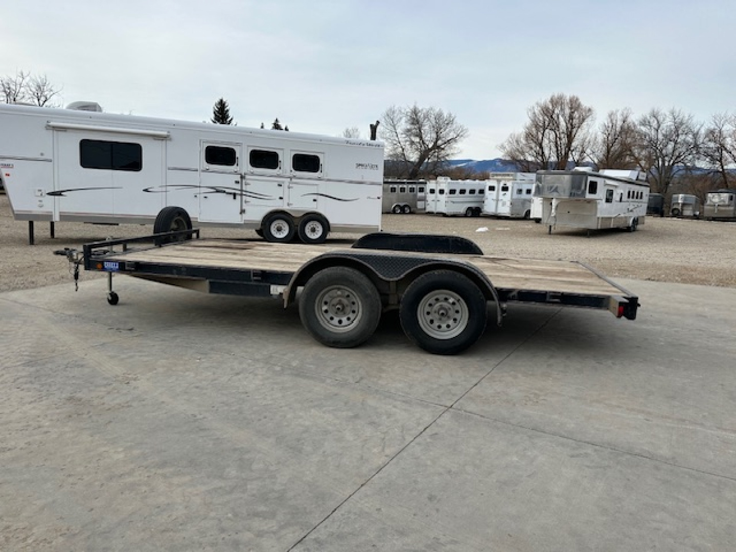 Used 2016 Diamond T 16' Flatbed Flatbed Trailer