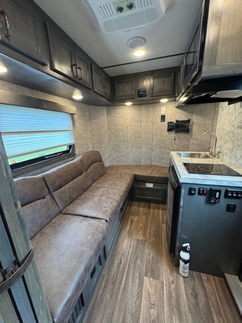 New 2026 Shadow Horse Trailer 2H 9' LQ Bumper Pull Horse Trailer