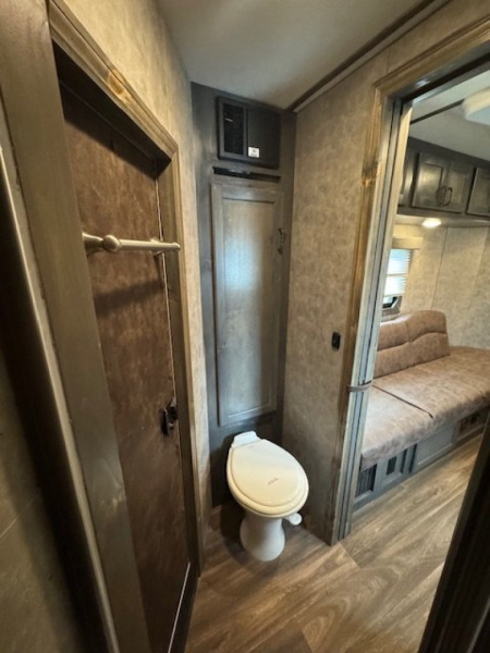 New 2026 Shadow Horse Trailer 2H 9' LQ Bumper Pull Horse Trailer