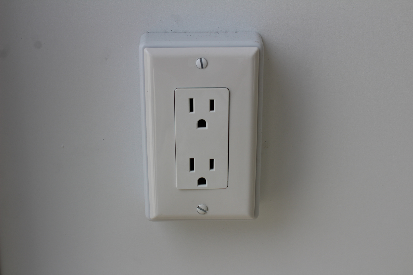 New 2026 NEO Trailers 5' x 10' Micro Sport - Recreation - Cargo - Enclosed Trailer - 2990# GVW