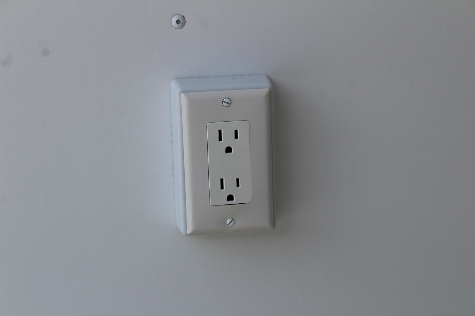 New 2026 NEO Trailers 5' x 12' Micro Sport - Recreation - Cargo - Enclosed Trailer - 2990# GVW