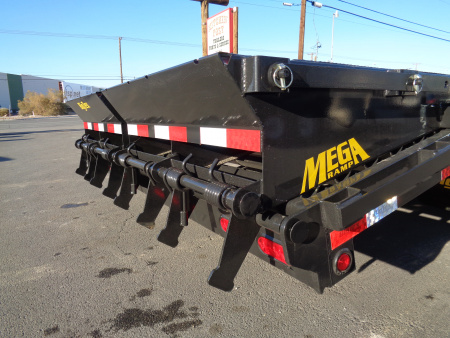 New 2026 Big Tex Trailer * 22GN-25D5A * 25ft Tandem Dual Wheel Gooseneck Trailer W/ Mega Ramps