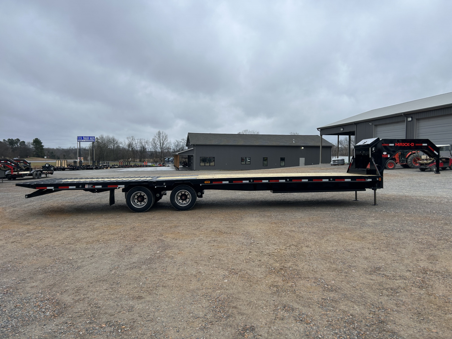 New 2026 MAXXD Gooseneck Trailer | 34' x 102' 30K GVWR