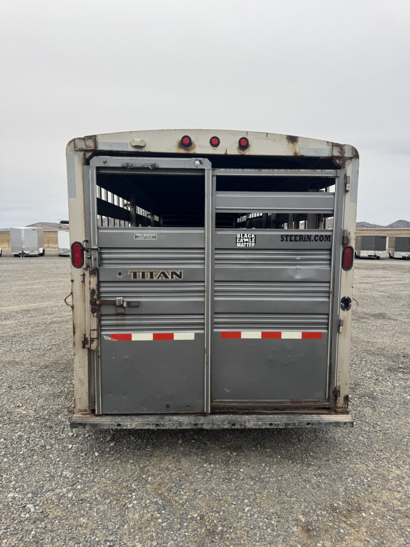 Used 2009 Titan Trailer 24' Stock Stock-SOLD AS IS