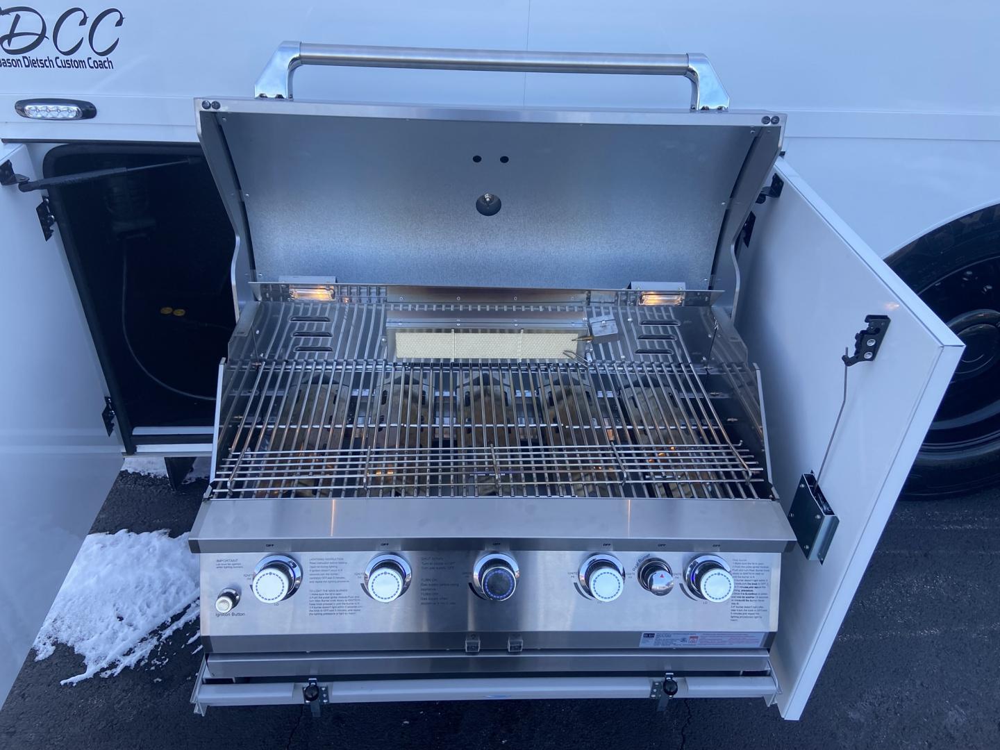 New JDCC 46' Freightliner Custom Coach