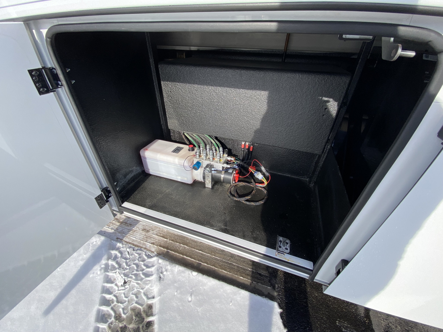 New JDCC 46' Freightliner Custom Coach